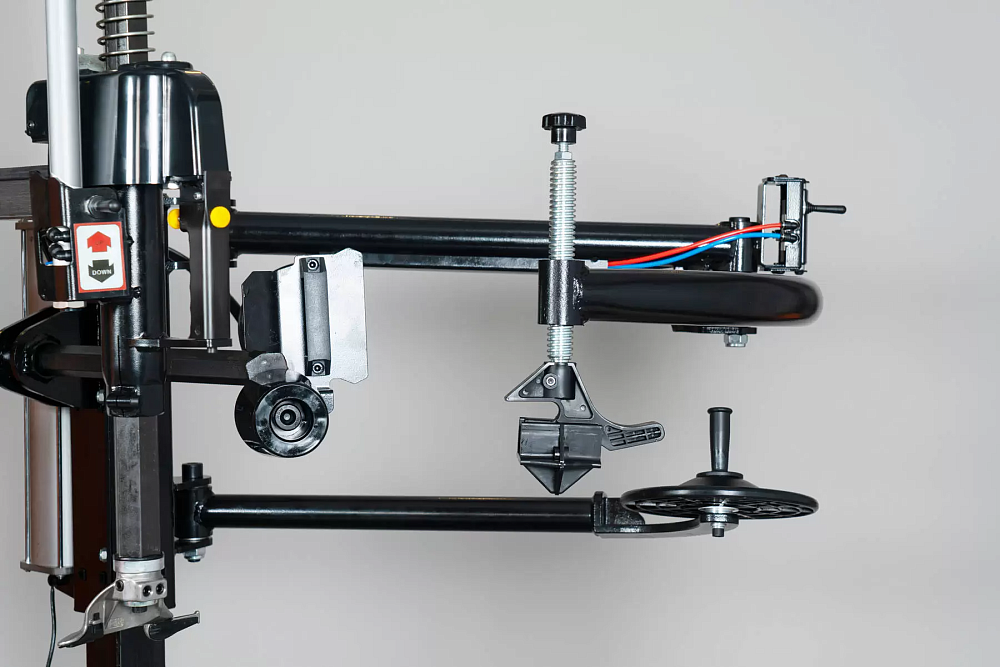 Автоматический шиномонтажный станок TM7B (380В)