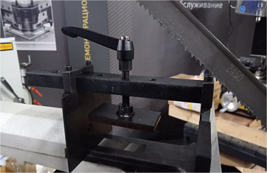 Прижим пакетной резки для BSM-220GV