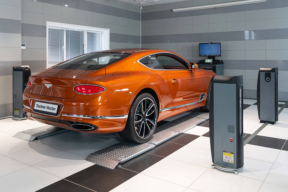 V 8214 Стенд развал схождения Техно Вектор 8 SMARTLIGHT