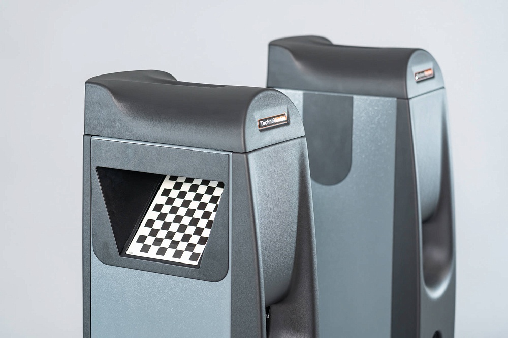 T 8214 VELOX Стенд развал схождения Техно Вектор 8