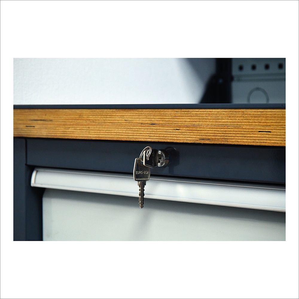 Верстак слесарный FBK 205.46.4-2R Верстакофф