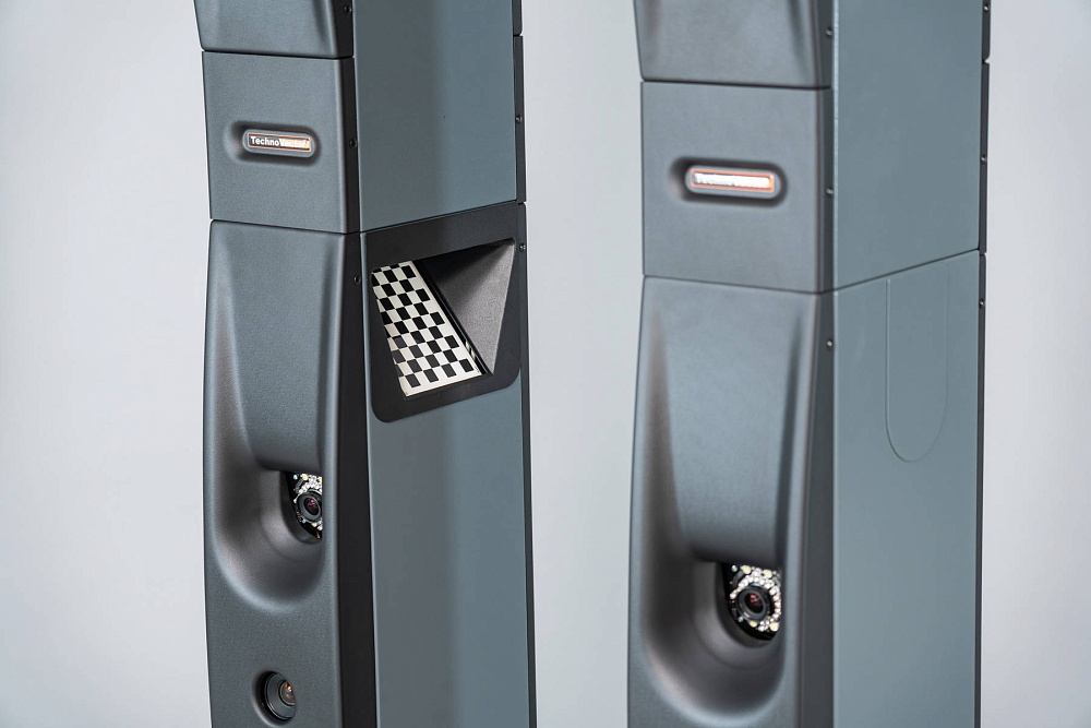 T 8218 Стенд развал схождения Техно Вектор 8 SMARTLIGHT